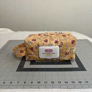 Diaper and wipes pouch